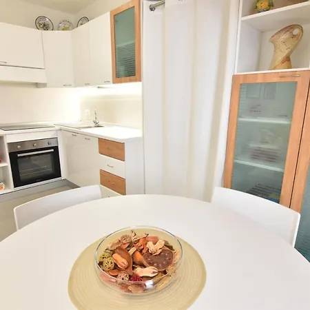 Apartment In The Heart Of Marina di Ragusa